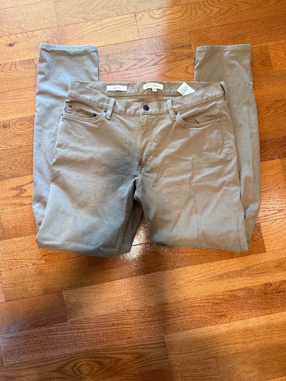 Banana Republic Twill Khaki Athletic Fit 34 34
